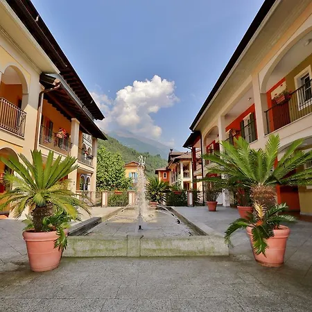 酒店 Aquazzurra & 4*