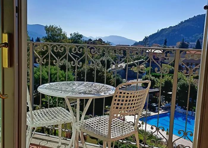 Hotel Aquazzurra & 4*