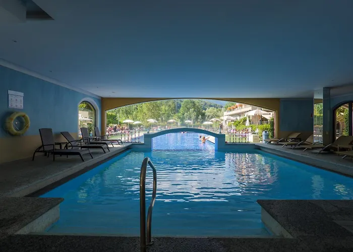 Aquazzurra & カンノビオ