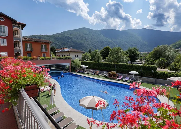 Hotel Aquazzurra & 4*