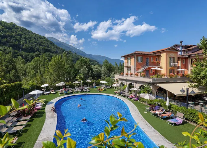 Aquazzurra & ホテル 4*